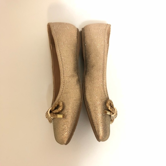 Vince Camuto Penelope Gold Bow Ballet Flats Sz 11 - Picture 2 of 7